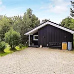 Dom wakacyjny 4 Star Holiday Home In Vejby